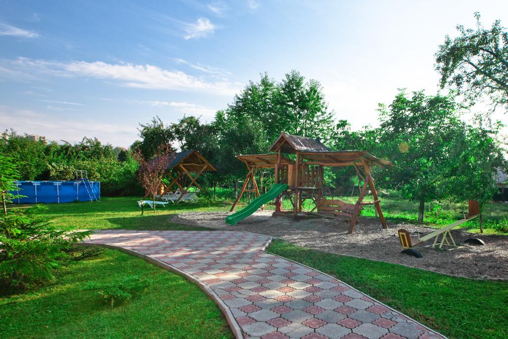 Pansionat Bogema Truskavets Bagian luar foto